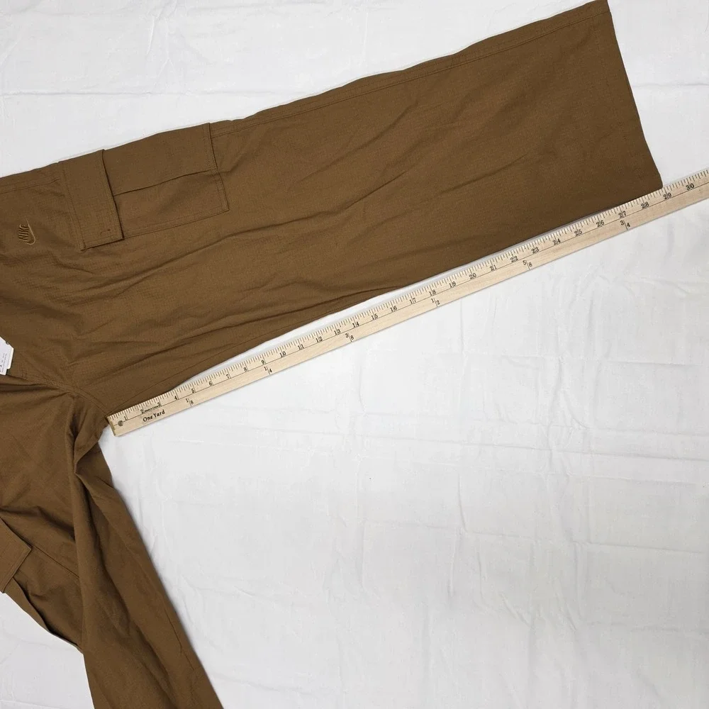 Nike Club Cargo Pants Woven British Tan Brown FZ5765-281 Men's Size 34x30